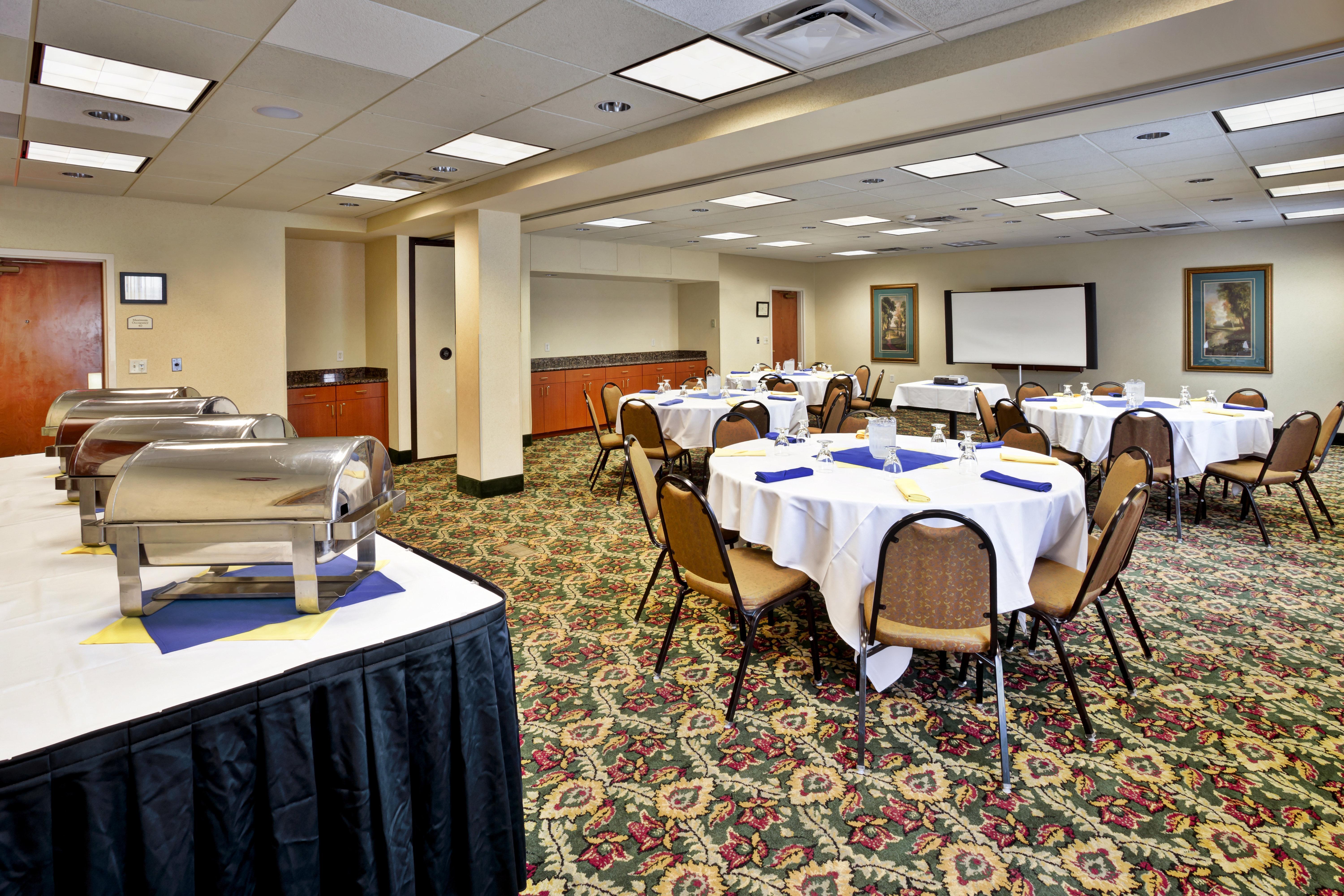 Holiday Inn Hotel & Suites Ann Arbor University Of Michigan Area, An Ihg Hotel Bagian luar foto